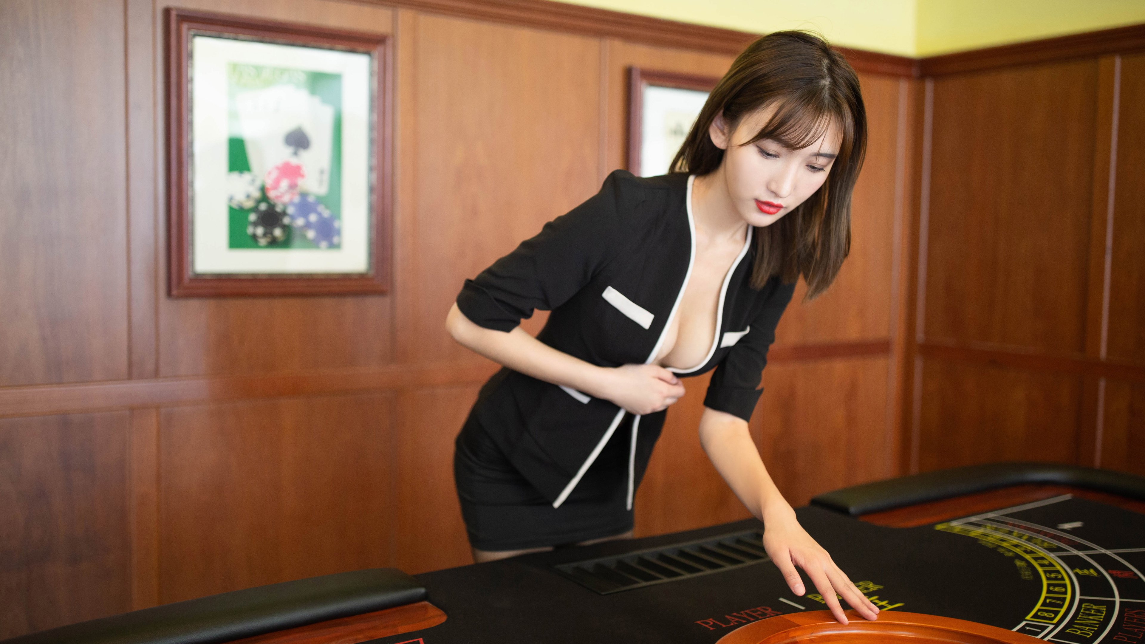 双线焦点，意甲鏖战与郁金香风暴